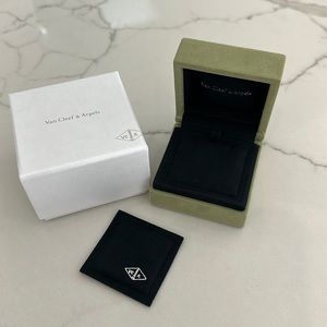 Original Van Cleef & Arpel necklace box